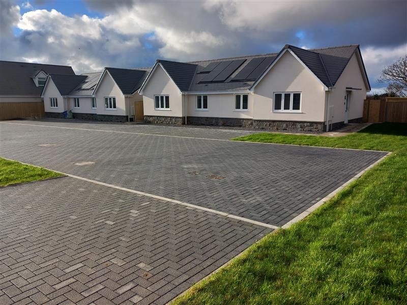 llys-glasfryn.jpg