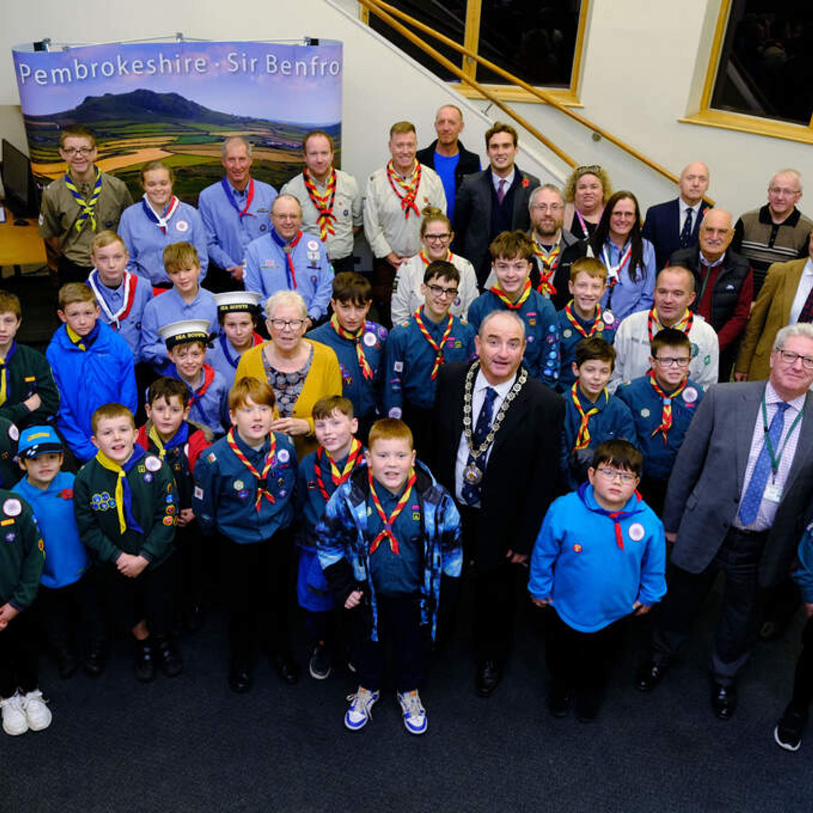 scouts-group.jpg