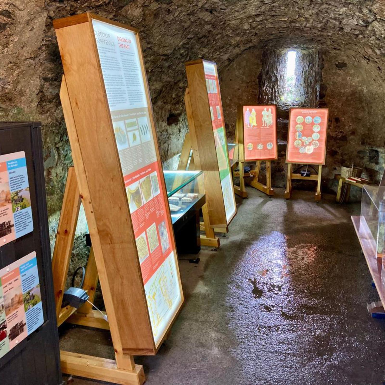 smallcarew-exhibition.jpg