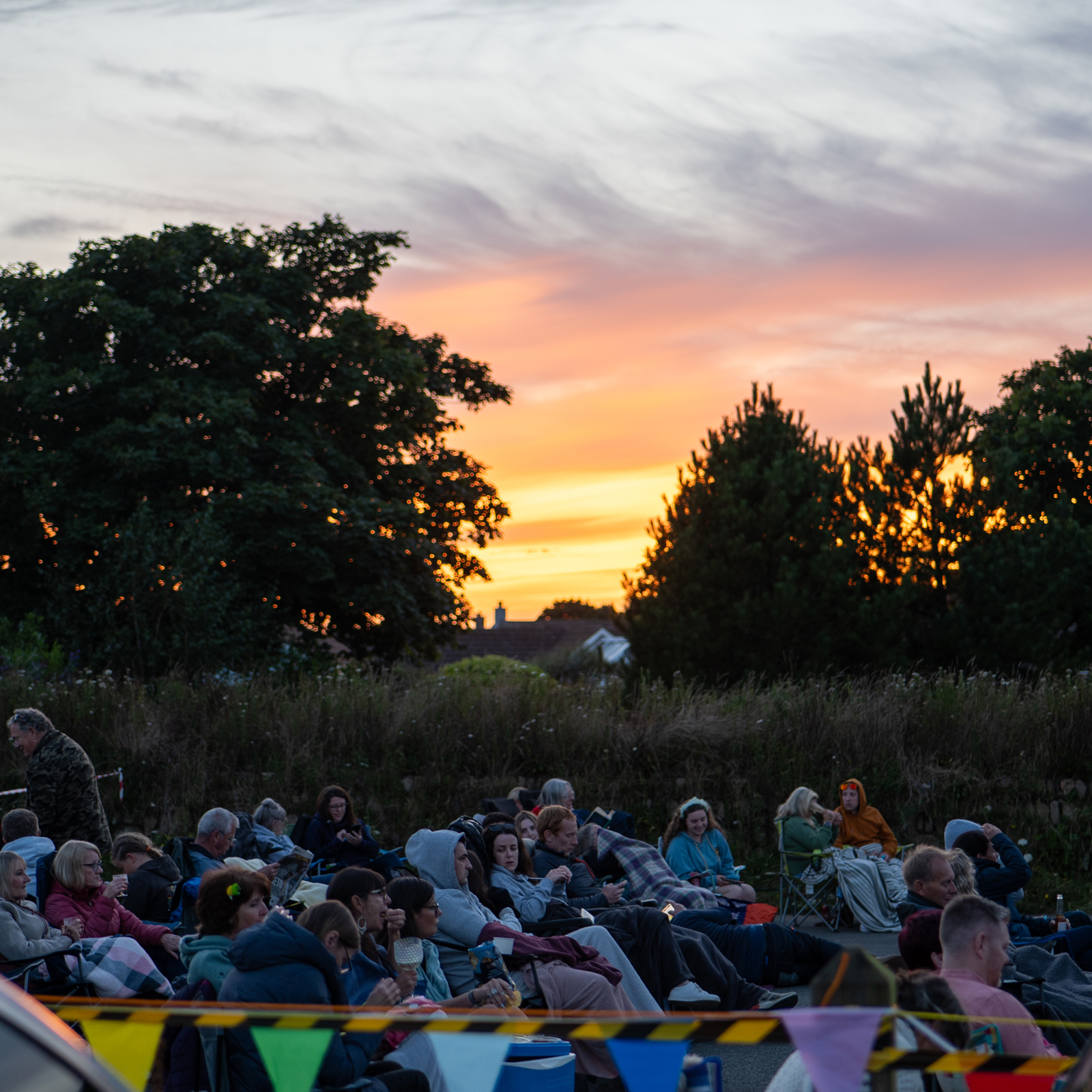 Sunset Cinema Twr Y Felin Hotel 01