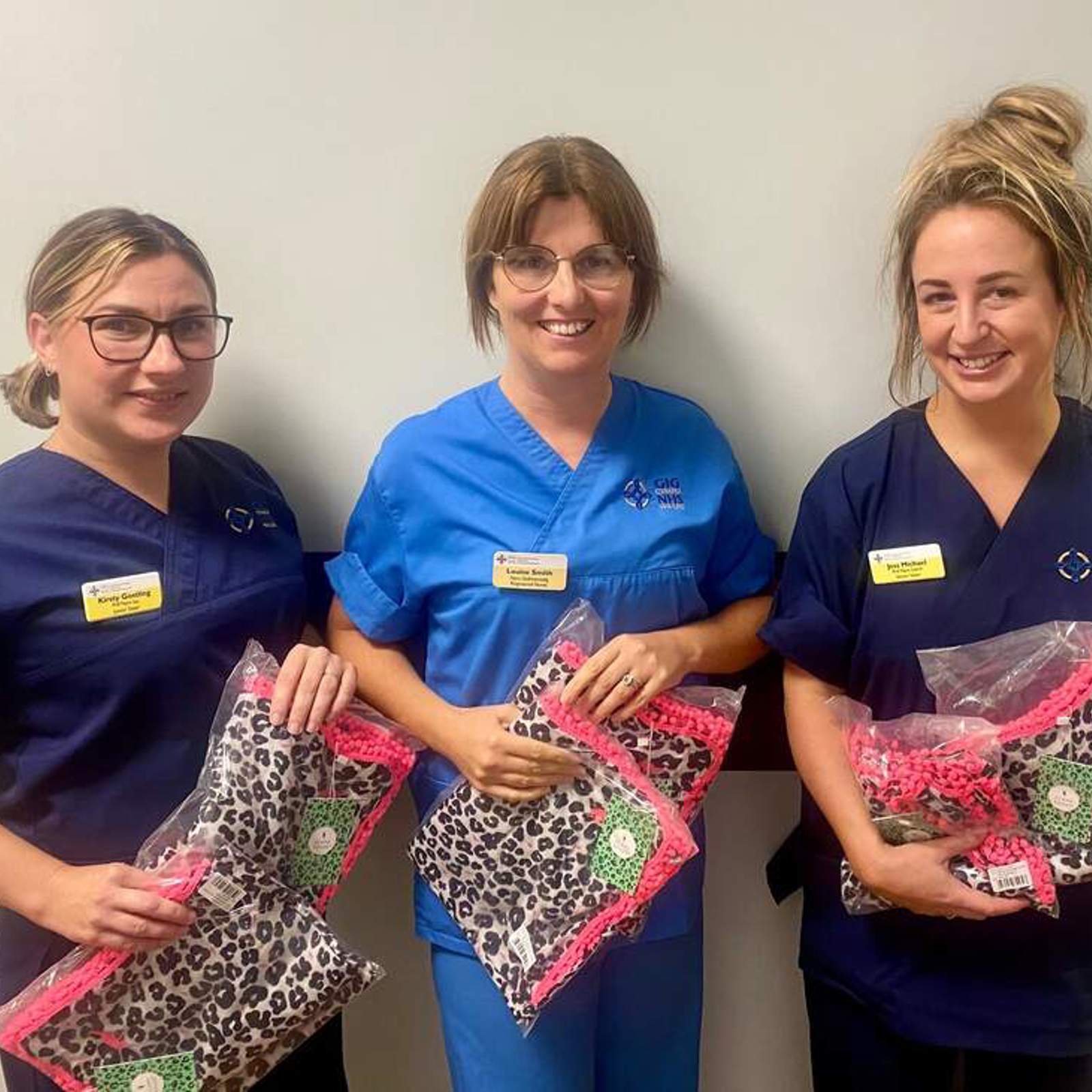 nurses-at-glangwili-hospital-chemotherapy-day-unit-with-donated-super-scarves.jpg