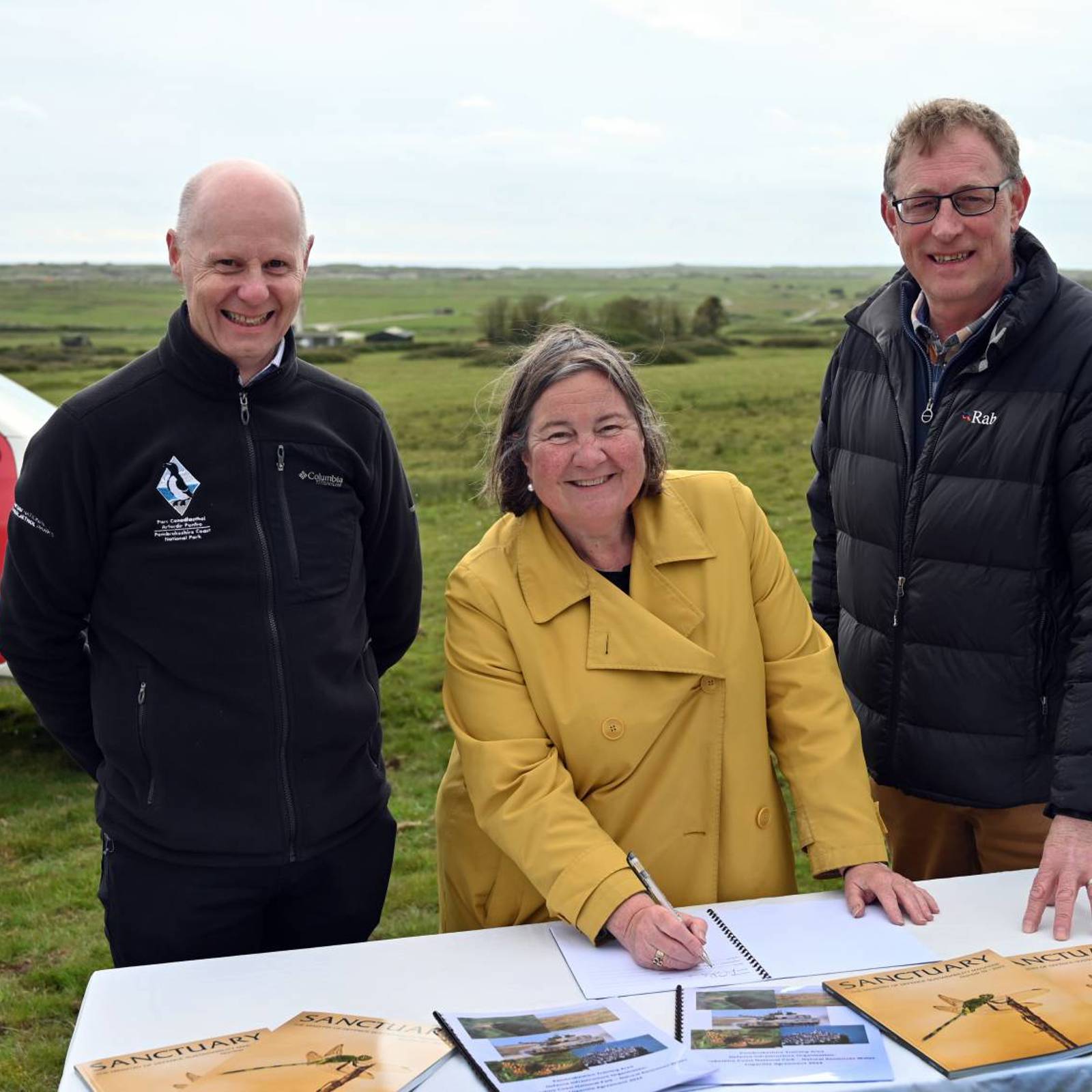 smallcastlemartin3.jpg