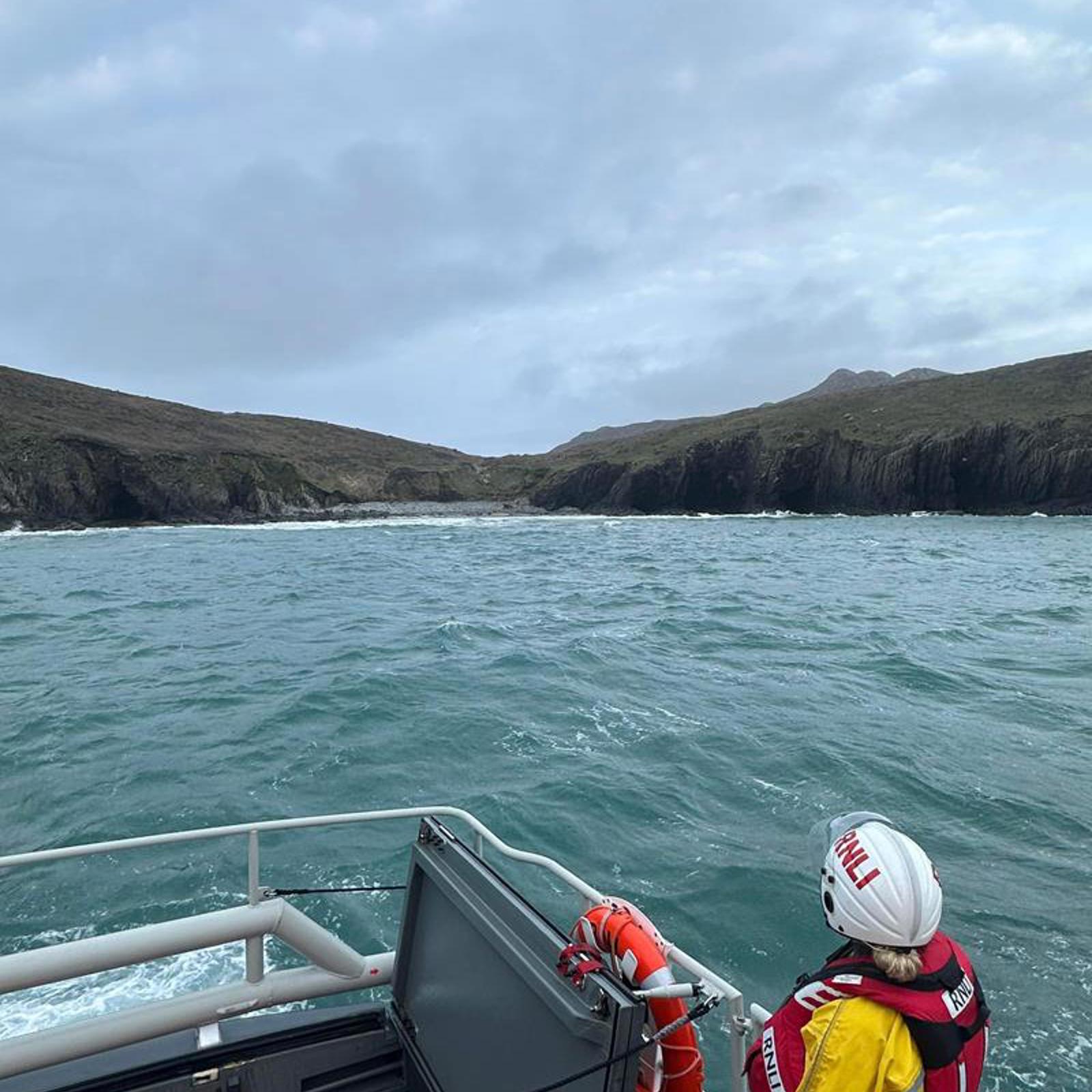 search_for_overdue_kayakers_by_rnli_st_davids_lifeboats.jpg