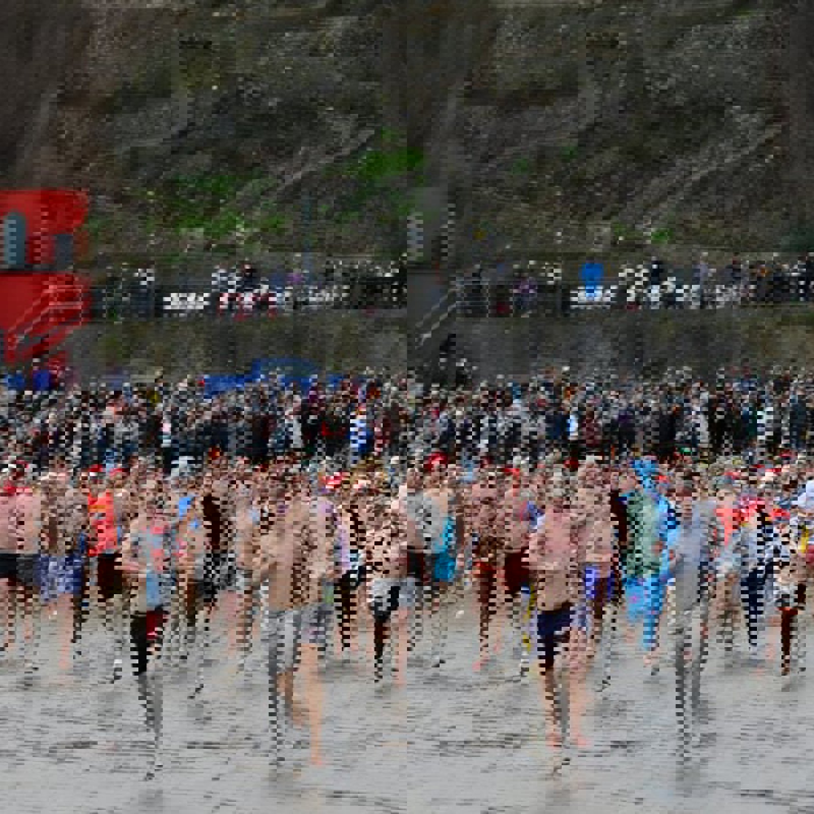 boxing-day-swim-2023-start.jpg