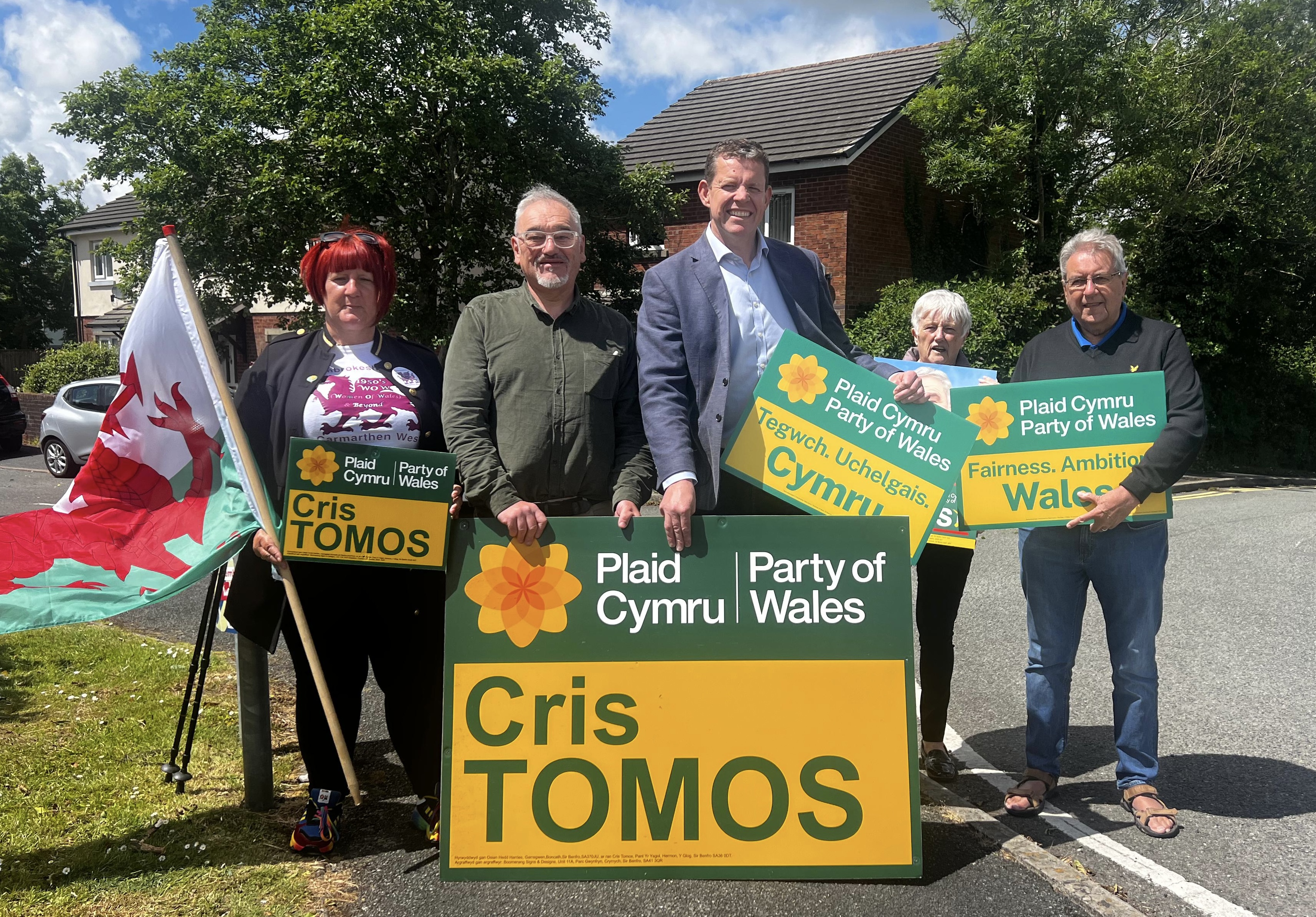 cris-with-run-and-supporters.jpeg