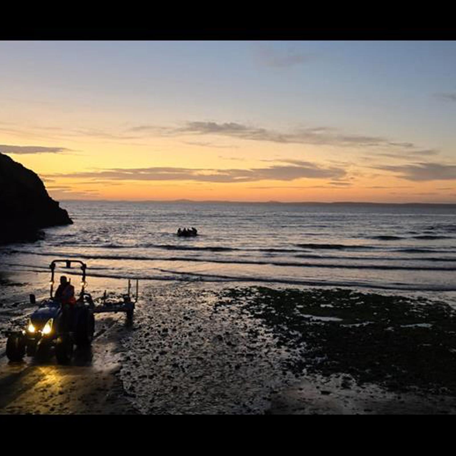 joint_rescue_agency_operation_to_assist_injured_beachgoer.jpg
