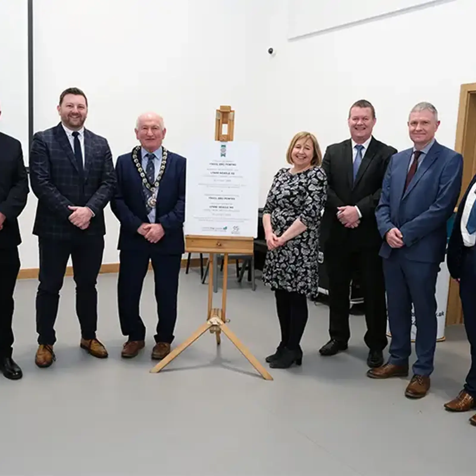 Cabinet Secretary Opens New Welsh School