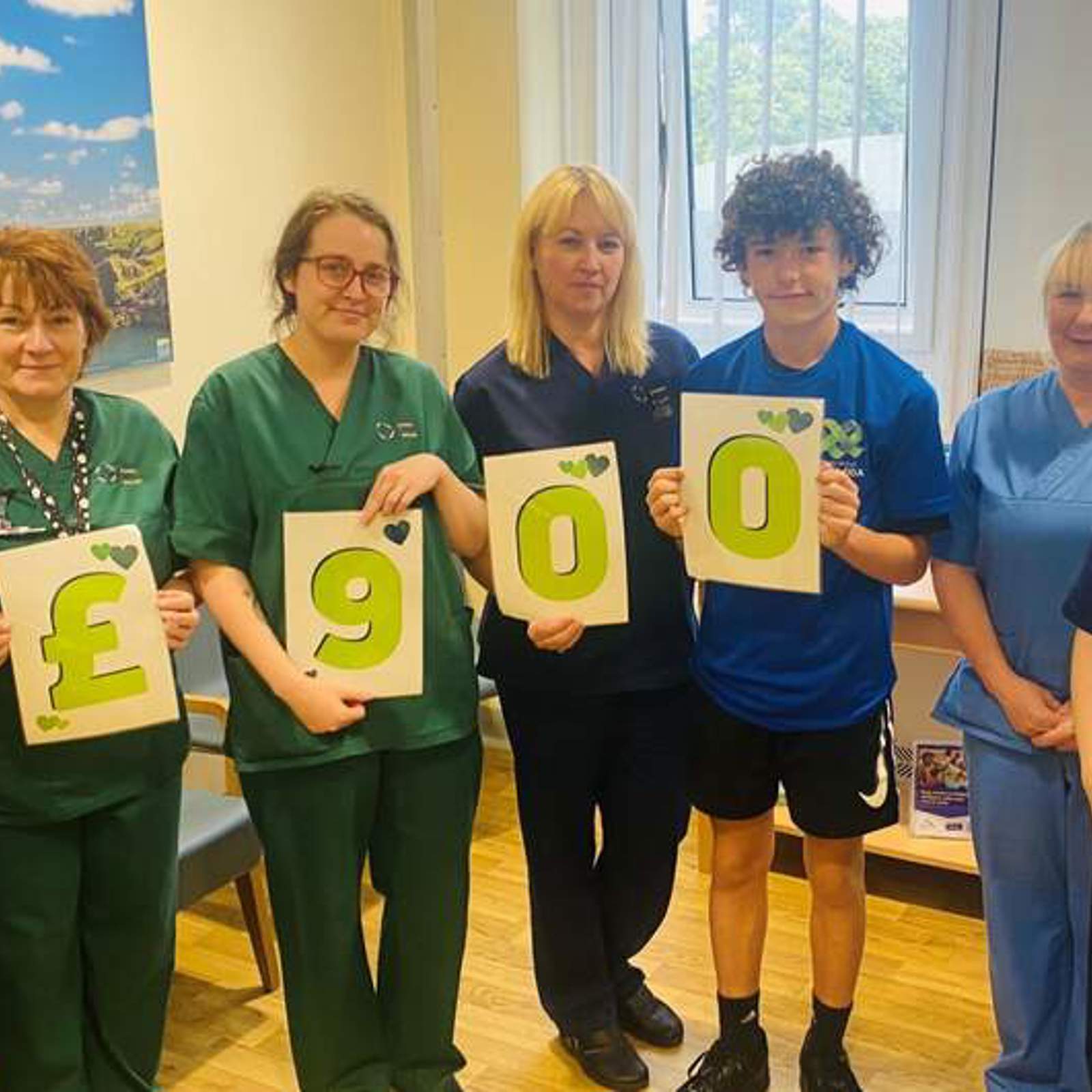 thumbnail_rowan-nickerson-cheque-presentation.jpg