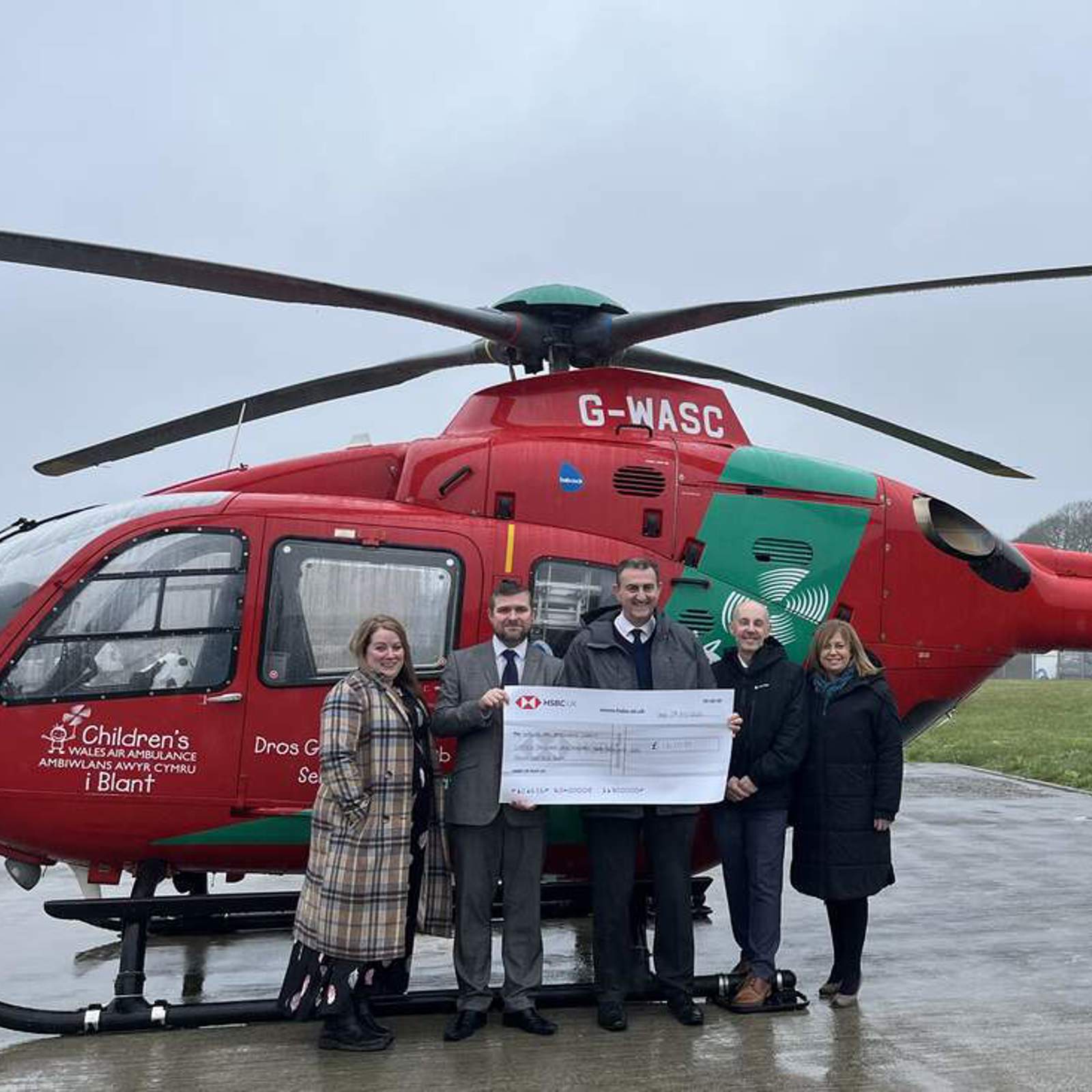 wales-air-ambulance-cheque-presentation-2.jpg