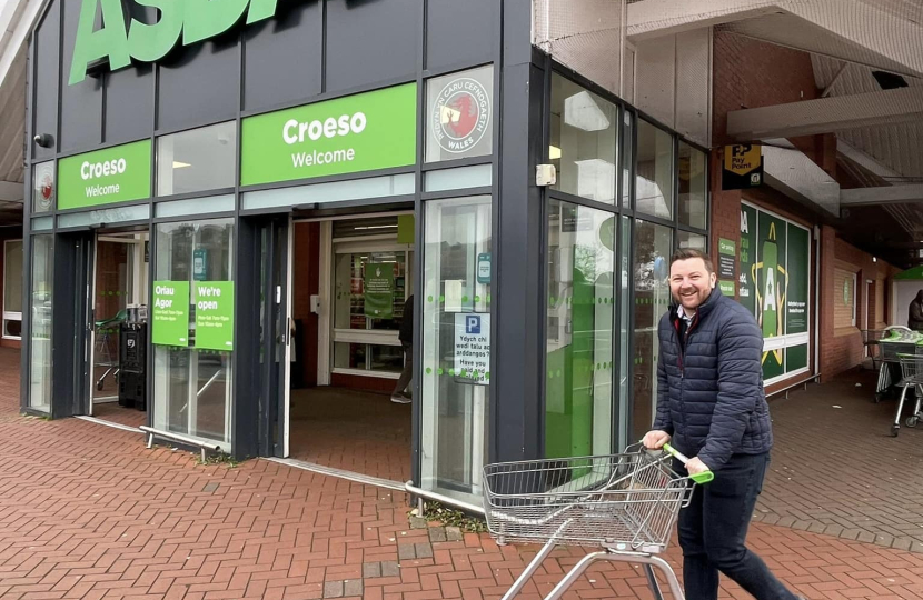 Sam ASDA Trolley Photo (Convert.Io)