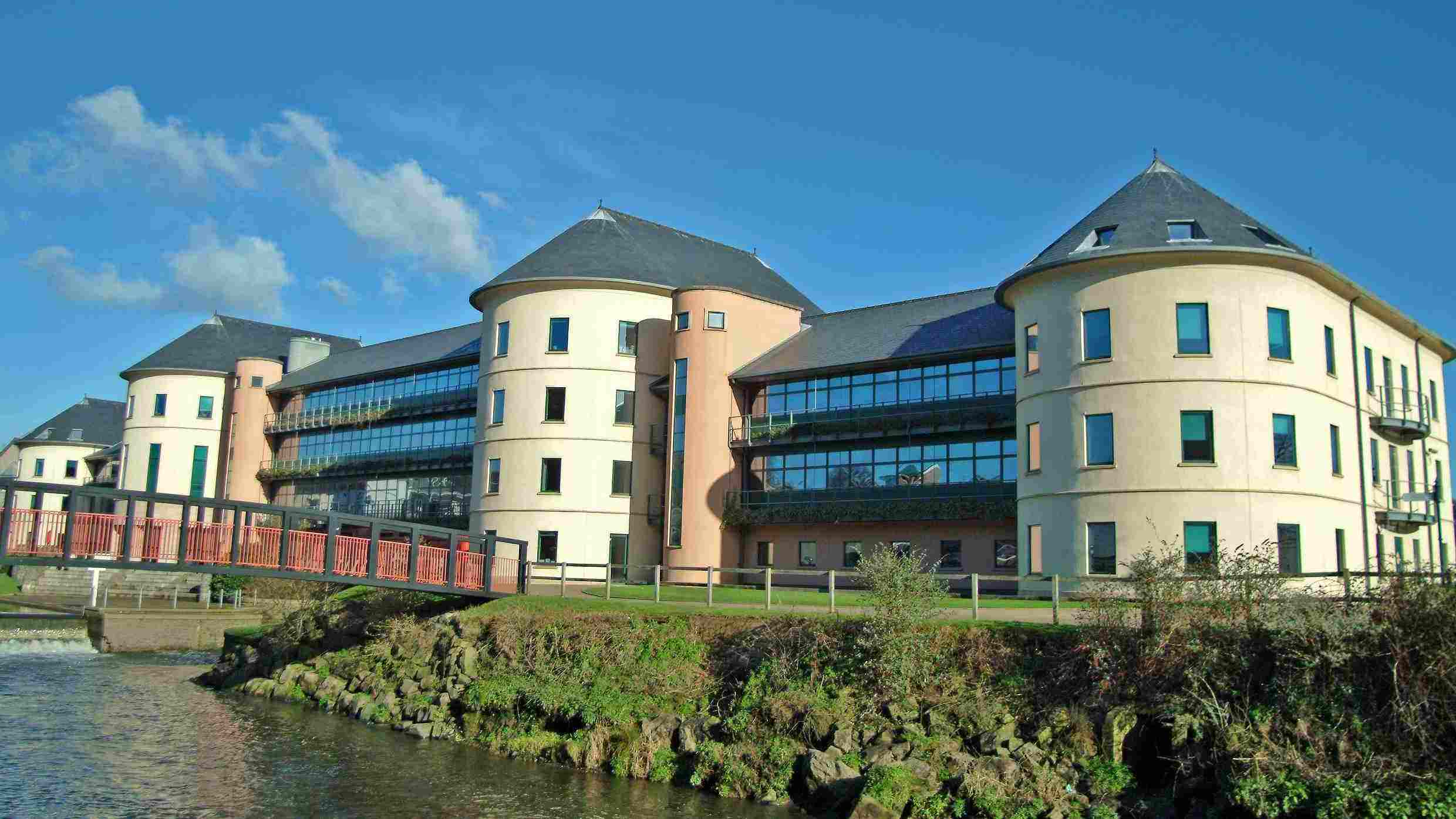 County Hall River Cropped