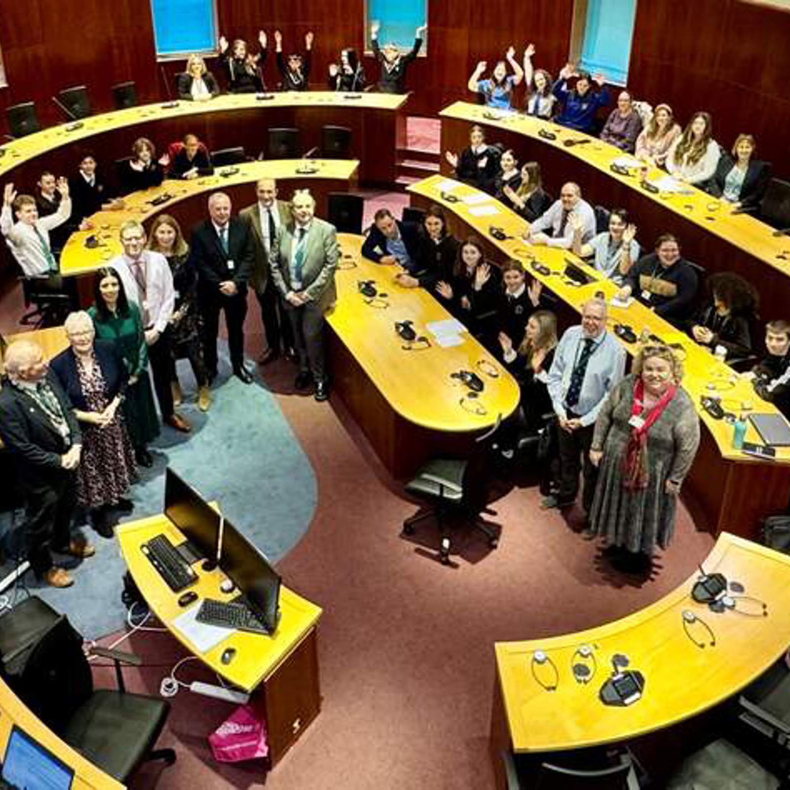 chamber-big-group.jpg