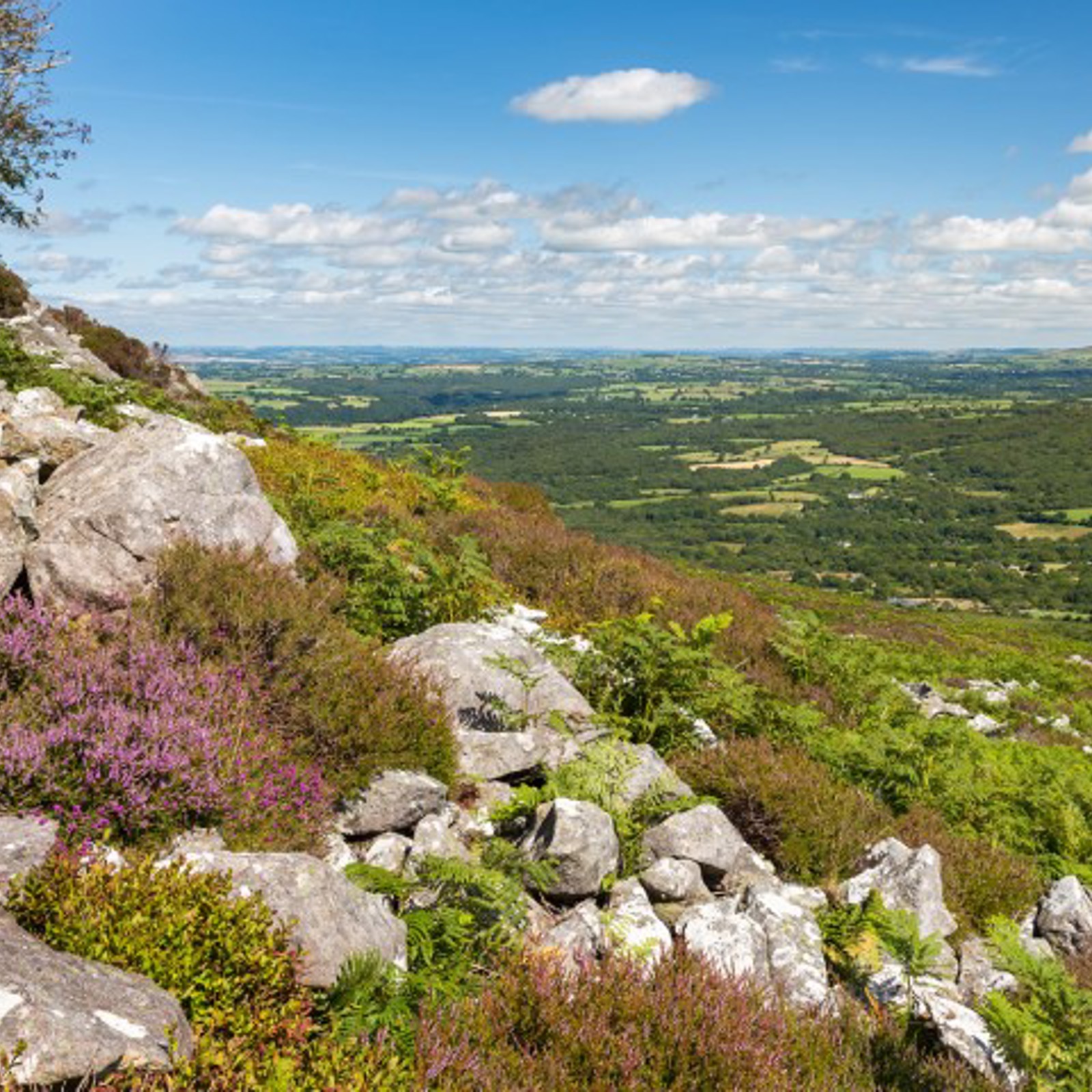 10-carn-ingli-to-ty-canol-01-small.jpg