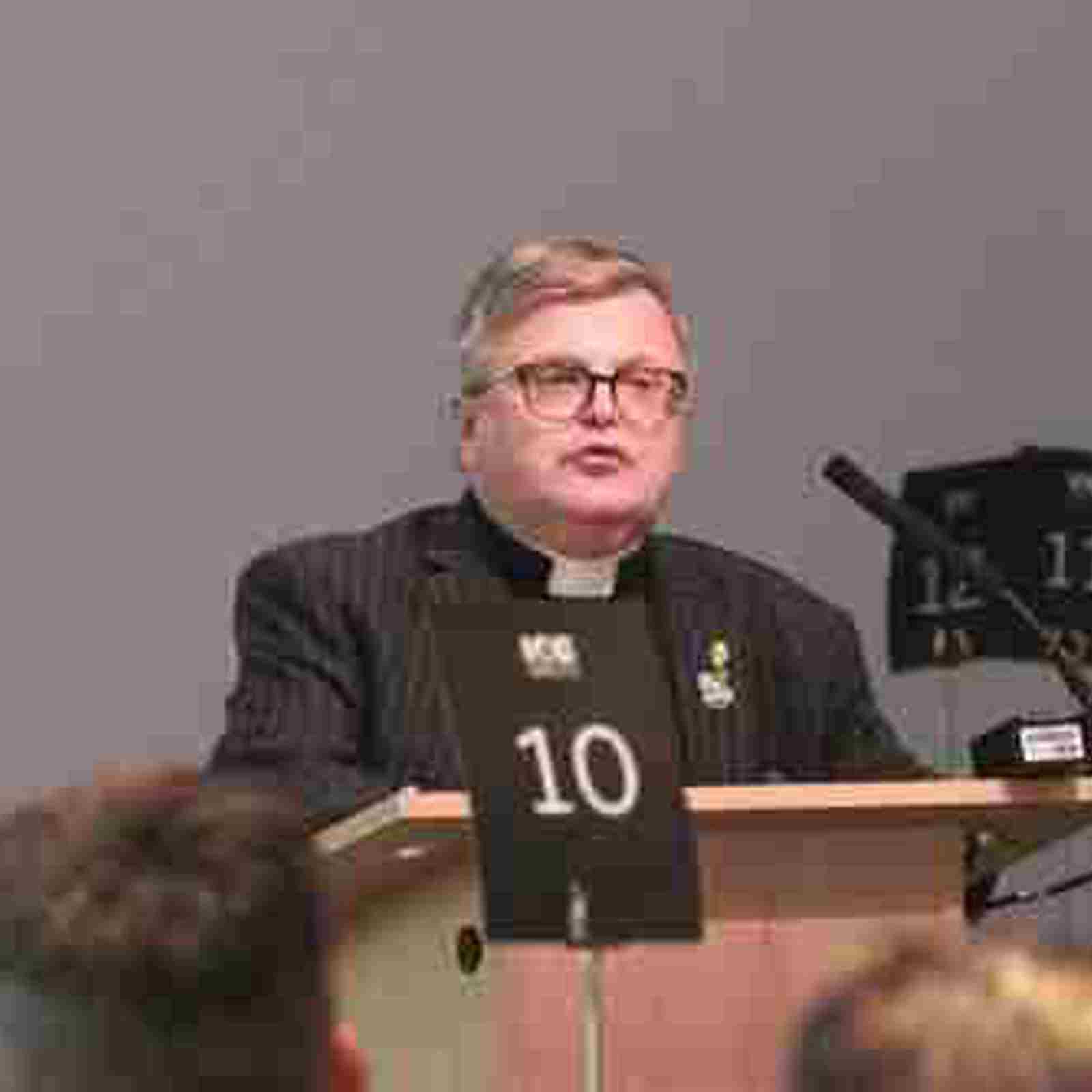 Paul Mackness At GB 0923.Width 500